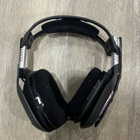 A40 + Mixamp Pro Headset for Xbox One in Original Box - Picture 3 of 6